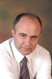 Δεν του κάθισε… του Αντώνη Αντωνάκου.